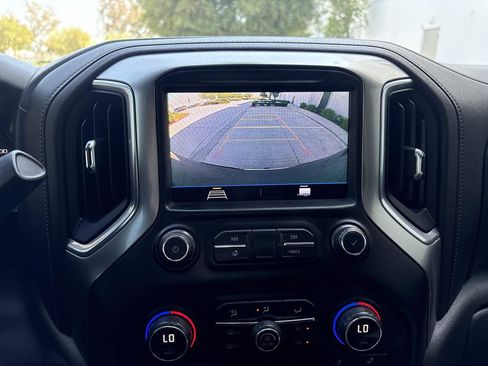 Used 2021 Chevrolet Silverado 1500 LT RWD image 24