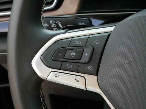 Certified 2026 Volkswagen Atlas SE AWD/4WD image 26