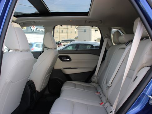 Certified 2023 Nissan Rogue SL w/ SL Premium Package image 12