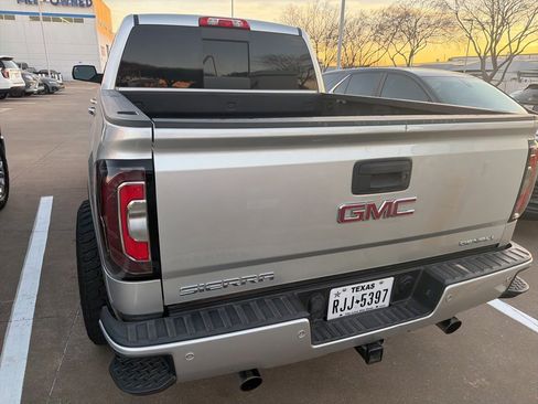 Used 2018 GMC Sierra 1500 Denali w/ Denali Ultimate Package image 9