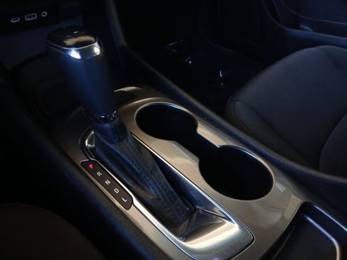 Used 2020 Chevrolet Malibu LS image 22