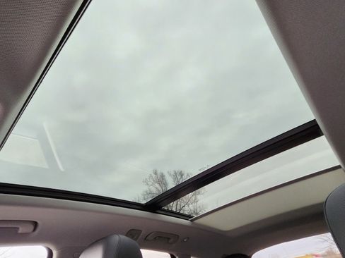 Used 2018 Audi Q5 2.0T Premium Plus w/ Premium Plus Package image 2