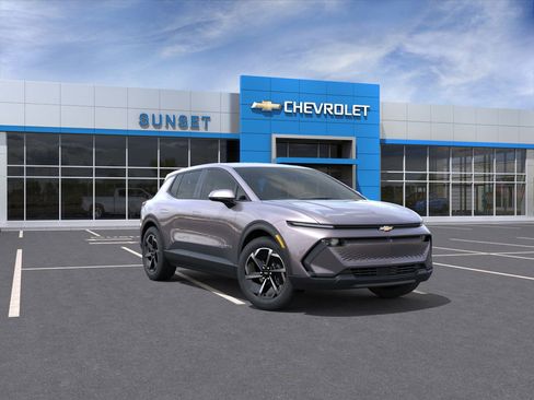 New 2026 Chevrolet Equinox EV LT image 1