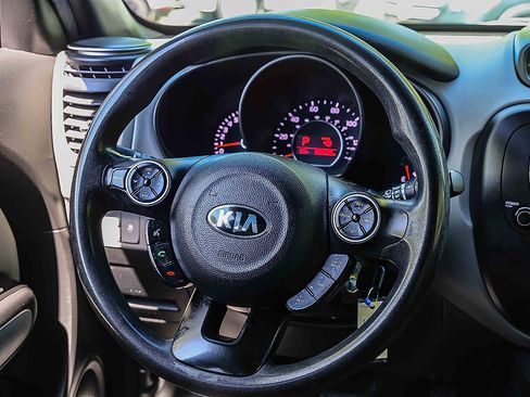 Certified 2017 Kia Soul FWD image 13