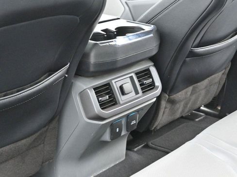 Used 2023 Ford F150 Lariat AWD/4WD image 30