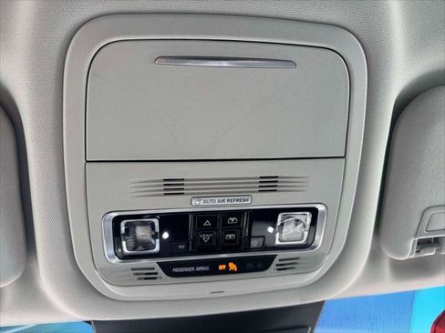 Used 2024 Lincoln Nautilus Premier w/ Equipment Group 102A image 30