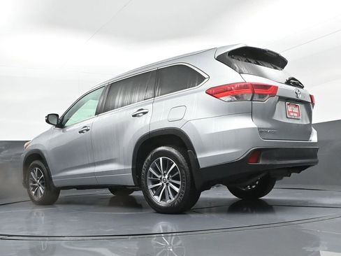 Certified 2018 Toyota Highlander XLE image 33