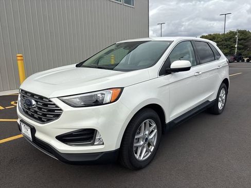 Used 2022 Ford Edge SEL w/ Convenience Package image 4