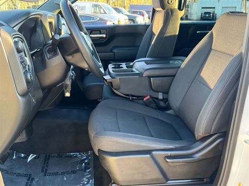 Used 2019 Chevrolet Silverado 1500 Custom Trail Boss image 17