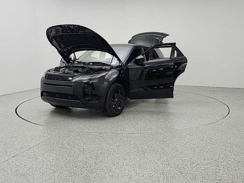 New 2026 Land Rover Range Rover Evoque S AWD/4WD image 9