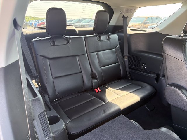 Used 2024 Ford Explorer Limited AWD/4WD image 33