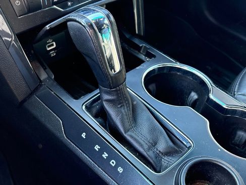 Used 2016 Ford Explorer XLT w/ Equipment Group 202A image 27