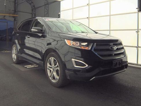 Used 2016 Ford Edge Titanium image 2