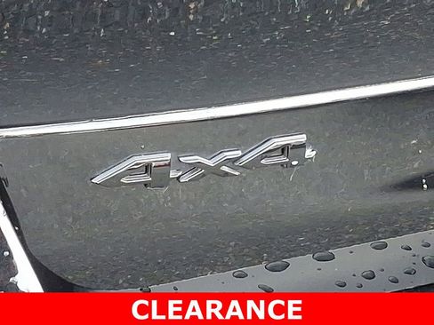 Used 2025 Jeep Grand Cherokee L Limited w/ Black Appearance Package image 35