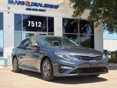 Used 2020 Kia Optima LX FWD image 1