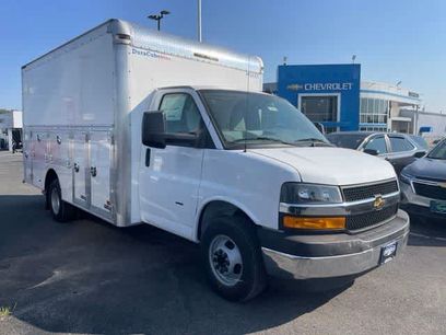 New 2026 Chevrolet Express 3500 w/ Power Convenience Package