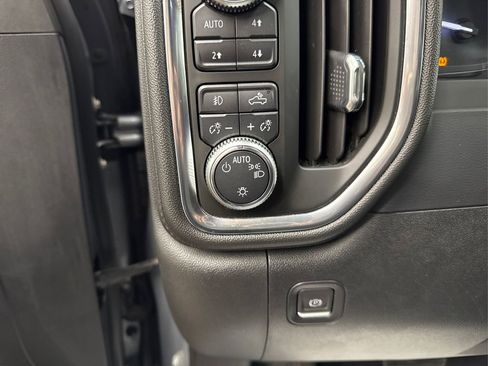 Used 2019 GMC Sierra 1500 Elevation w/ Elevation Value Package image 25