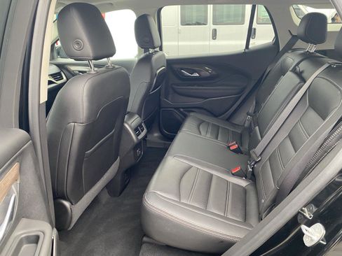 Used 2022 GMC Terrain Denali w/ LPO, Floor Liner Package image 17