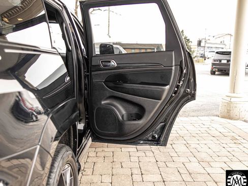 Used 2020 Jeep Grand Cherokee Limited X image 26