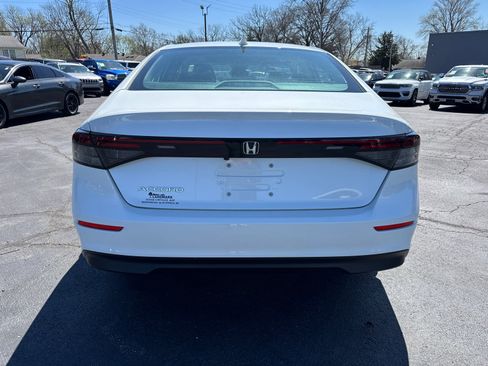 Used 2024 Honda Accord EX image 4