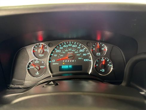 Used 2024 GMC Savana 2500 w/ Driver Convenience Package RWD image 24