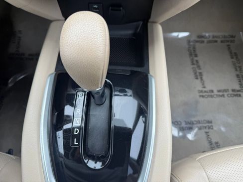 Used 2014 Nissan Rogue SL image 19