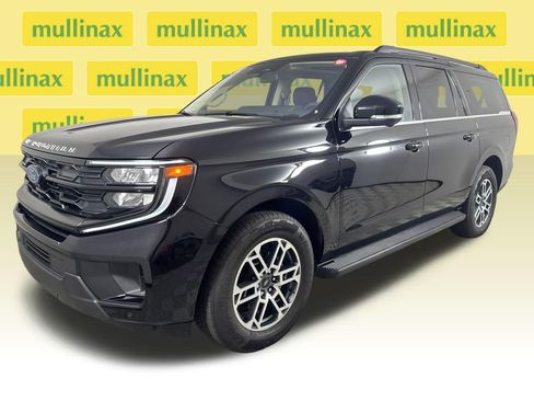 Used 2025 Ford Expedition Max Active RWD image 13