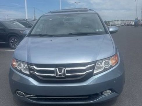 Used 2014 Honda Odyssey Touring image 1