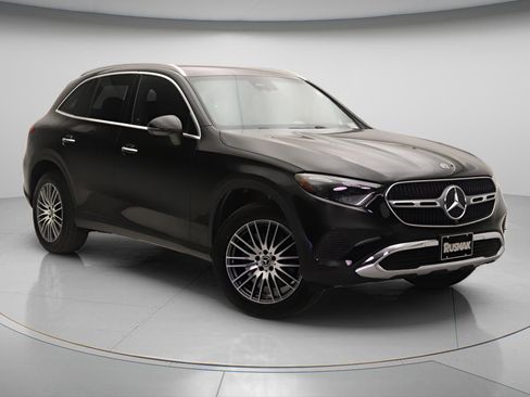 New 2026 Mercedes-Benz GLC 300 image 1