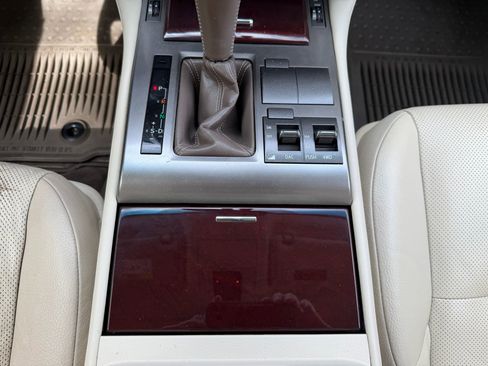 Used 2016 Lexus GX 460 w/ Premium Package AWD/4WD image 30