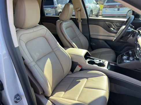 Used 2022 Lincoln Corsair FWD w/ Equipment Group 101A image 23