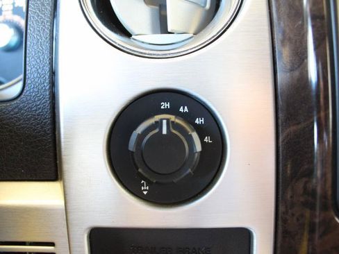 Used 2013 Ford F150 Platinum AWD/4WD image 38