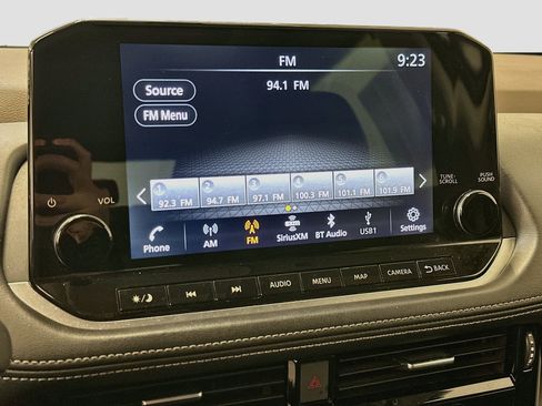 Used 2023 Nissan Rogue Platinum AWD/4WD image 21