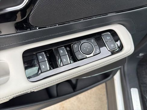 New 2026 Lincoln Aviator AWD image 22