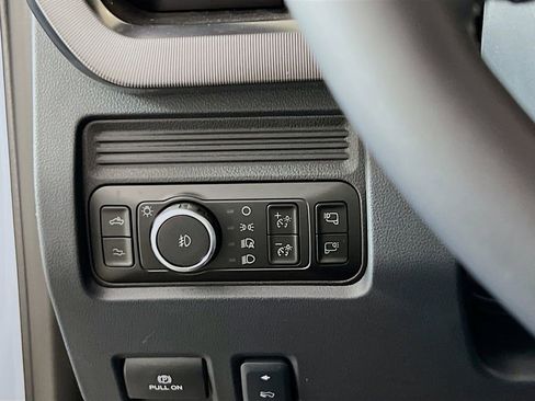 New 2026 Ford F350 Platinum image 19