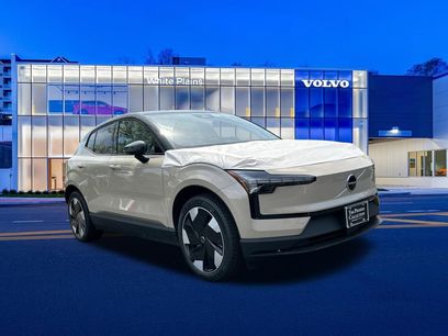 New 2026 Volvo EX30 Plus w/ Protection Package Premier