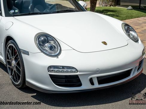 Used 2012 Porsche 911 Cabriolet image 11