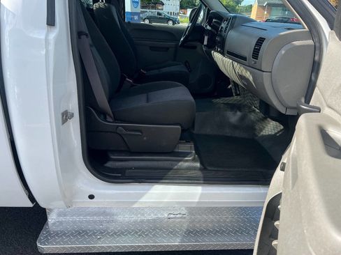 Used 2012 Chevrolet Silverado 2500 W/T image 19