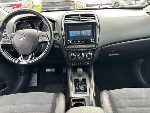 Used 2024 Mitsubishi Outlander Sport SE AWD/4WD image 10