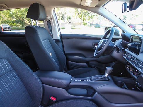 Certified 2026 Honda HR-V LX image 18