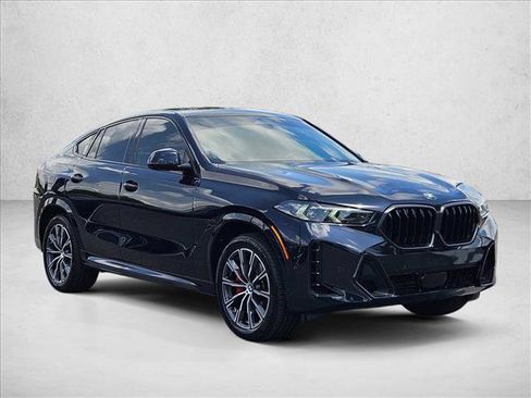 Used 2025 BMW X6 xDrive40i w/ Premium Package AWD/4WD image 3