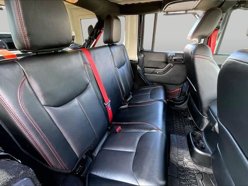 Used 2018 Jeep Wrangler Unlimited Rubicon AWD/4WD image 20