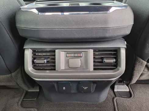 Used 2024 Ford F150 Lariat w/ Equipment Group 502A High AWD/4WD image 18