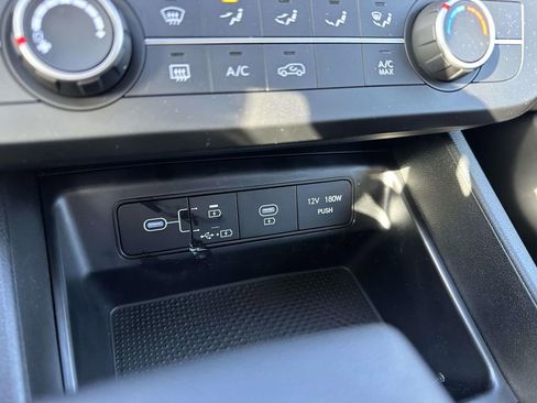 New 2026 Hyundai Tucson SE image 22