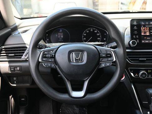 Used 2018 Honda Accord EX image 12