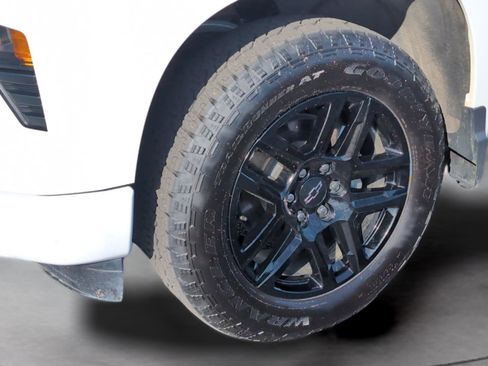 Used 2025 Chevrolet Silverado 1500 Custom w/ Turbomax Blackout Package image 35