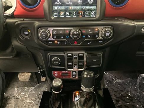 Used 2021 Jeep Wrangler Unlimited Rubicon AWD/4WD image 20