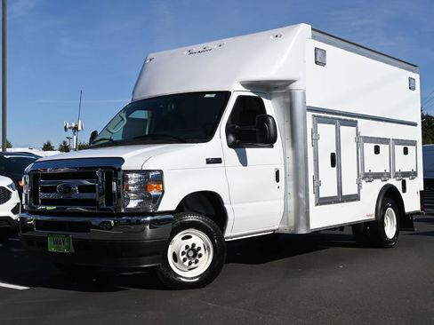 New 2025 Ford E-450 and Econoline 450 Super Duty w/ Power Equipment Group image 2