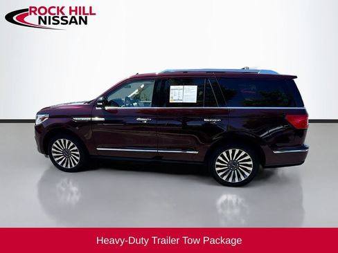Used 2019 Lincoln Navigator Reserve AWD/4WD image 4