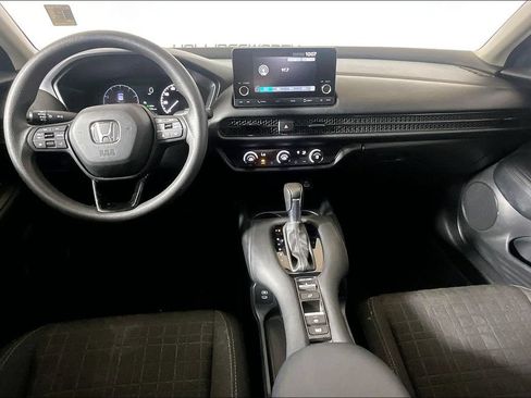 Used 2025 Honda HR-V LX image 11